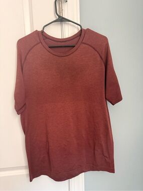 Men's Lululemon Shirt